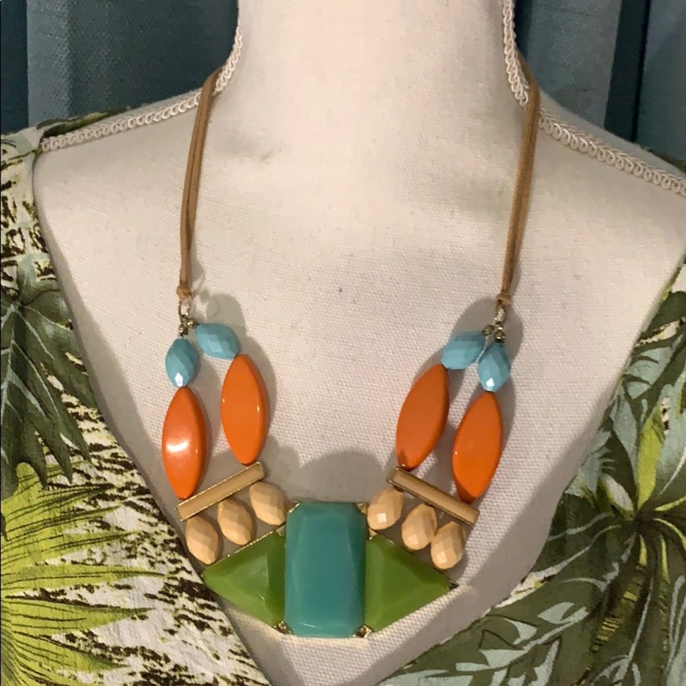 Statement necklace